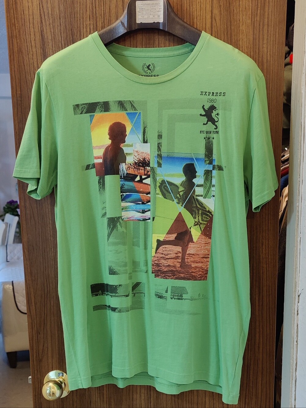 Express Mens Graphic T-shirt Sz Lg